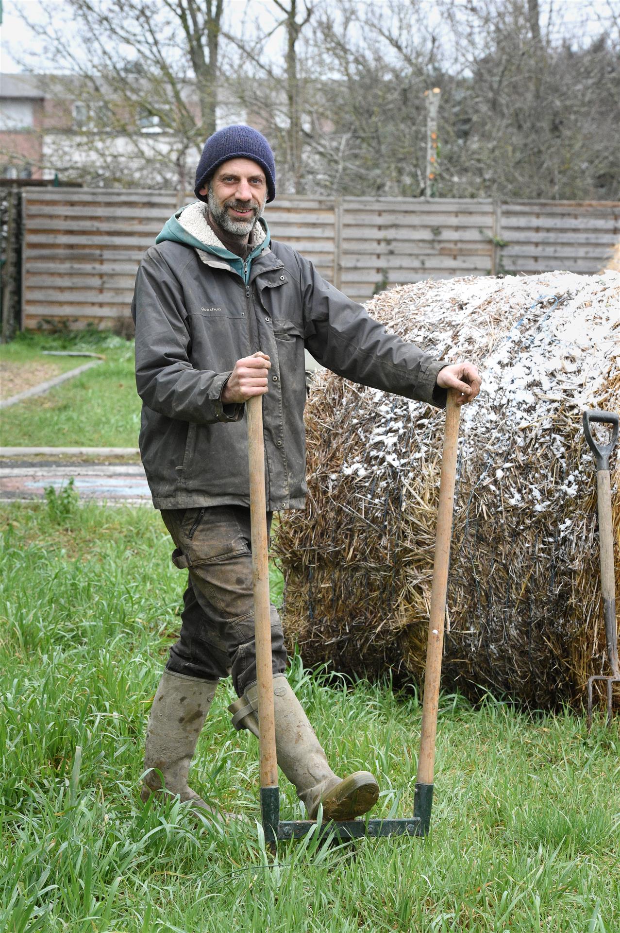 Les jardins du magasin vont devenir grands ! Entretien avec notre jardinier permaculteur Sébastien Delmaire Les jardins du magasin vont devenir grands ! Entretien avec notre jardinier permaculteur Sébastien Delmaire